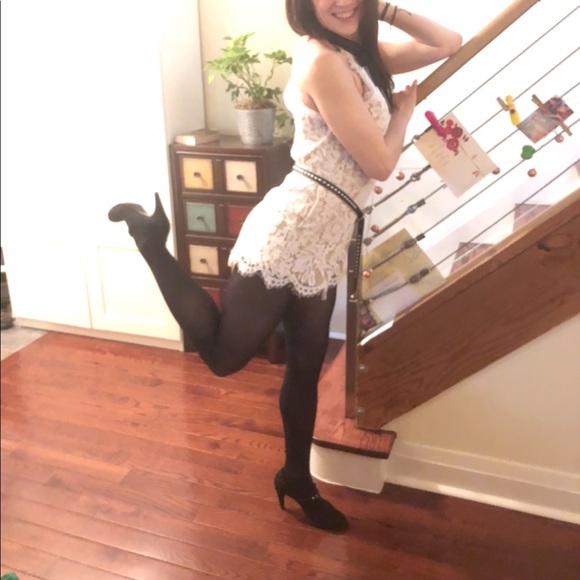 M Boutique. Lined lace romper, size M - Picture 4 of 4